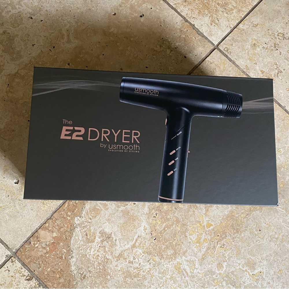 Luxury Professional Blowdryer
ONE LEFT ‼️ - Picture 12 of 15